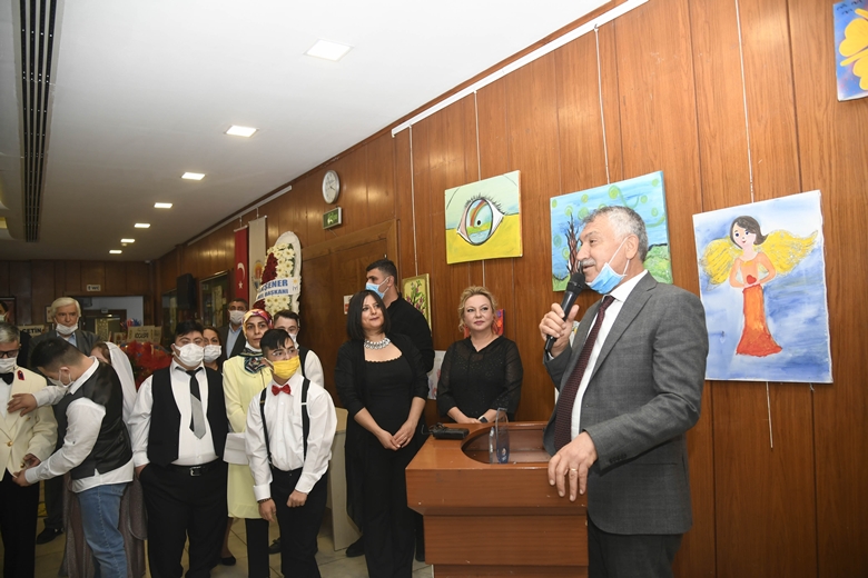 “DÜNYANIN EN GÜZEL RENKLERİ” KARMA RESİM SERGİSİ