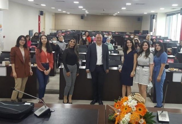 Gündüz Bakım Evi eğitmenlerine “Robotik Kodlama Eğitimi”