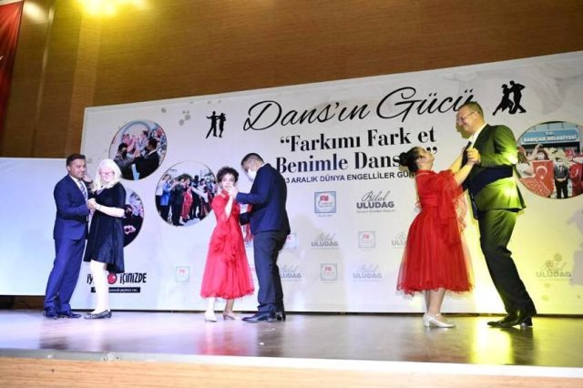 SARIÇAM BELEDİYESİ’NDEN “FARKIMI FARK ET BENİMLE DANS ET” ETKİNLİĞİ