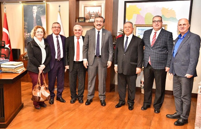 Çetin: “Çukurova’yı kültür sanat kenti yapma yolunda adımlar attık”