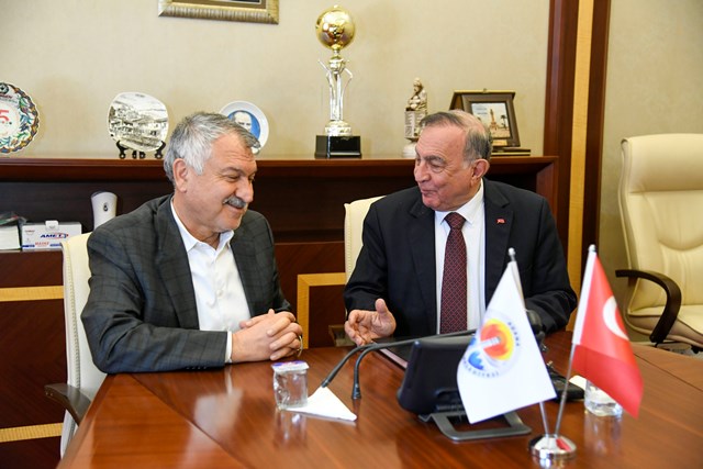 KENT MEYDANI PROJESİ BÜYÜKŞEHİR’E DEVREDİLDİ