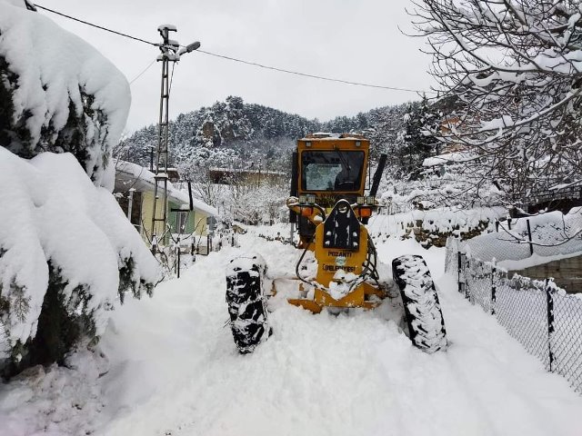 Pozantı Belediyesi’nden ‘Kar’ mesaisi