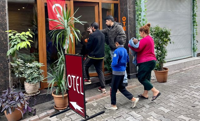 Akay: “Seyhan’da kimse kışı sokakta geçirmeyecek”