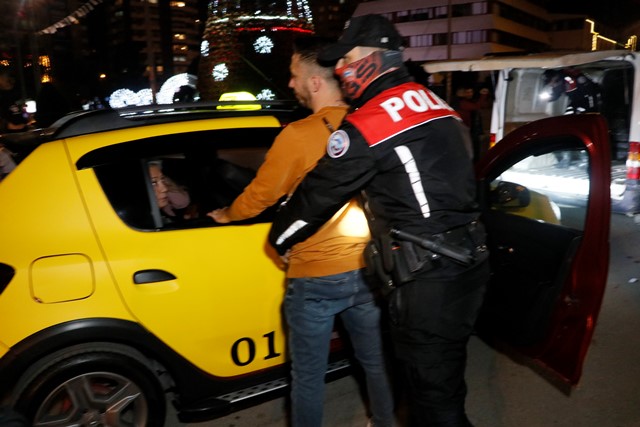 Adana’da “Yılbaşı Huzur ve Güven” uygulamasında 51 suçlu yakalandı