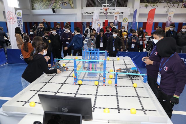 Uluslararası VEX Robotics Adana Turnuvası