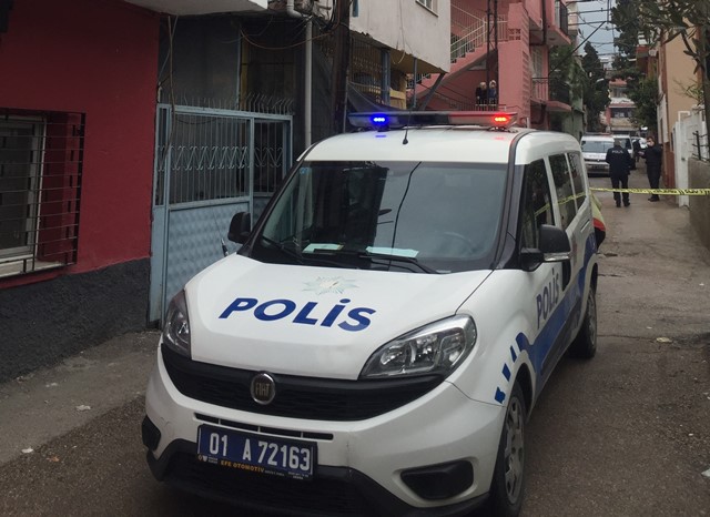 Genç kız sığındığı evde vuruldu