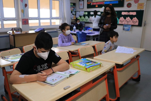 ONLARIN OKULU HASTANE