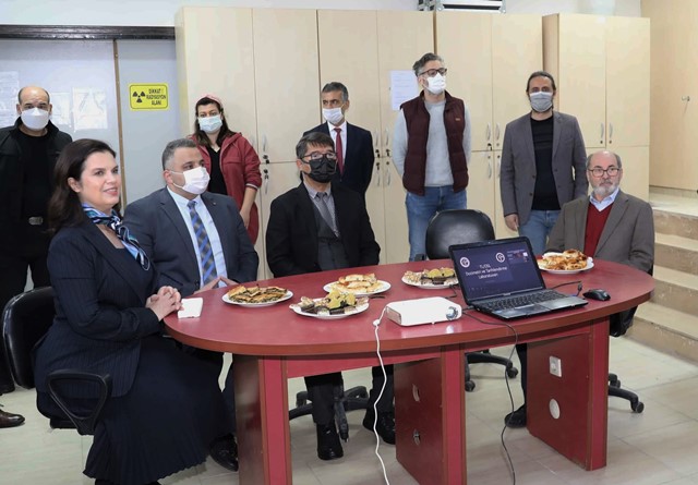 REKTÖR TUNCEL’DEN, ARAŞTIRMACILARA ZİYARET