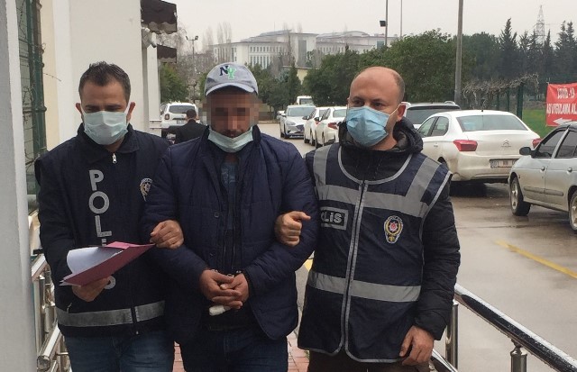 KARISINI KÜREKLE DÖVEN KOCA TUTUKLANDI