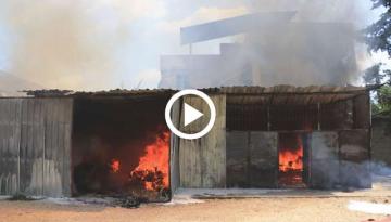 Mobilya imalathanesinde yangın çıktı