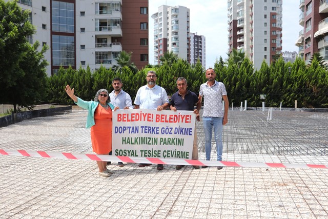 YEŞİL ALANA YAPILACAK KAFE, ENGELLİLERİ VE VATANDAŞLARI KARŞI KARŞIYA GETİRDİ