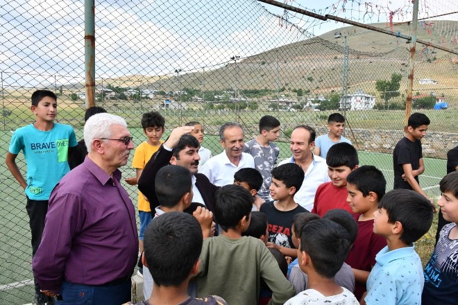 TUFANBEYLİ’DE ÇOCUKLAR İSTEDİ, BAŞKAN ÇALIŞMA BAŞLATTI