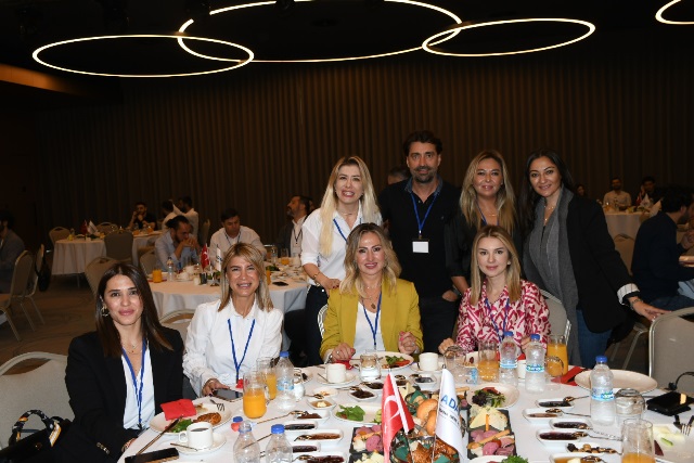 ADANAGİAD ÜYELERİNDEN ‘EKONOMİ’ BULUŞMASI