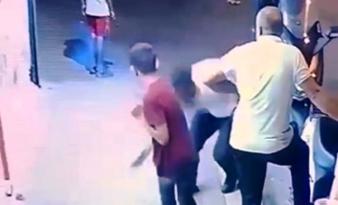 CEP TELEFONU BOMBA GİBİ PATLADI