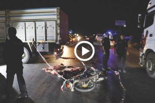 MOTOSİKLET İLE KAMYON ÇARPIŞTI: 1 ÖLÜ, 1 YARALI