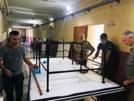 MESLEK LİSESİ ÖĞRENCİLERİ, OKULLARA TENİS MASASI ÜRETİYOR