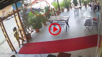 Öğrenciyi hastanelik eden kaza kamerada