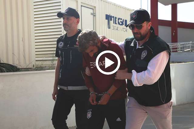 TİŞÖRTÜNDE “KAÇIŞ” YAZILI TORBACI POLİSTEN KAÇAMADI